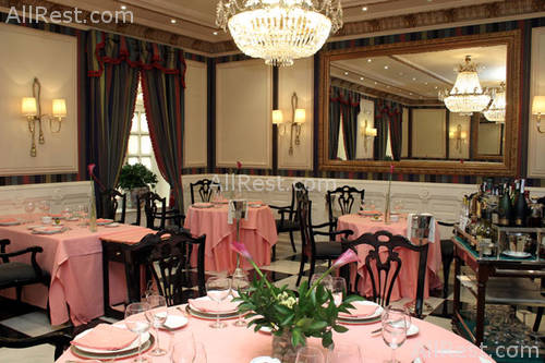 Lopez de Haro Hotel 8